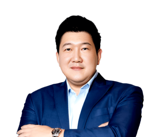 นายชูรัช รุ่งทวีวุฒิ